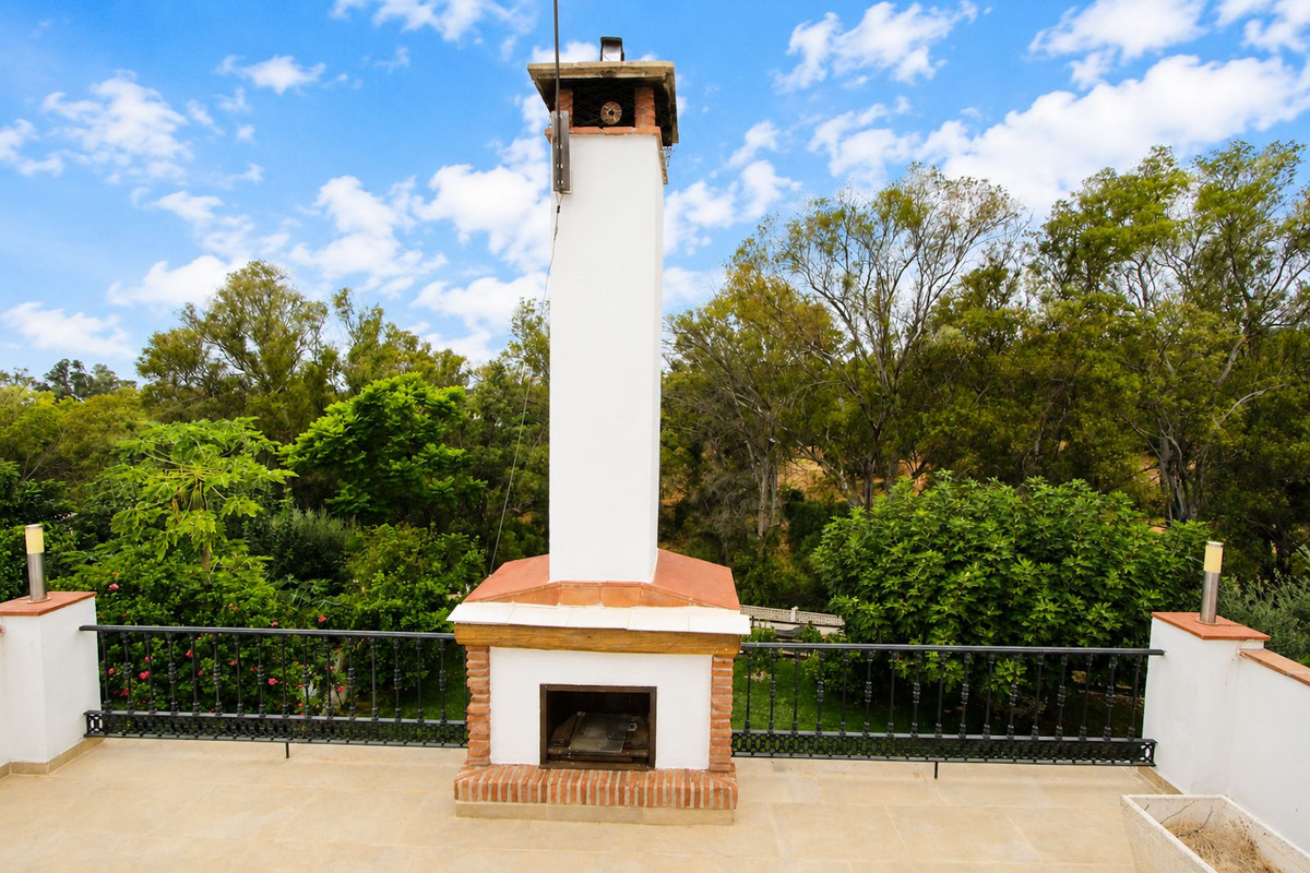 Villa for sale in El Rosario, Málaga, Spain
