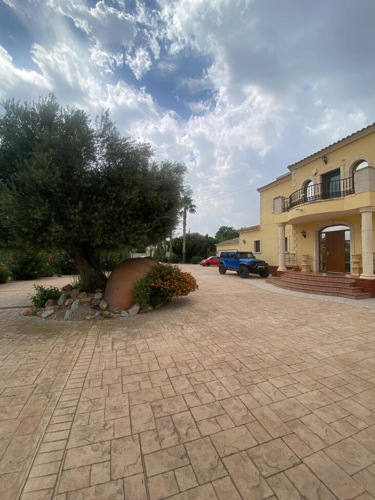 Commercial Property for sale in Orihuela, Alicante, Spain
