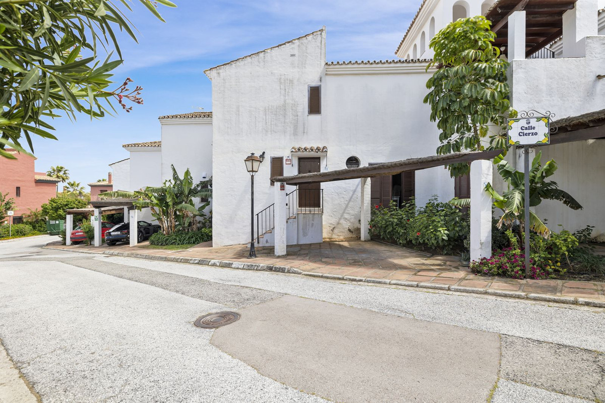 Town House for sale in Estepona, Málaga, Spain