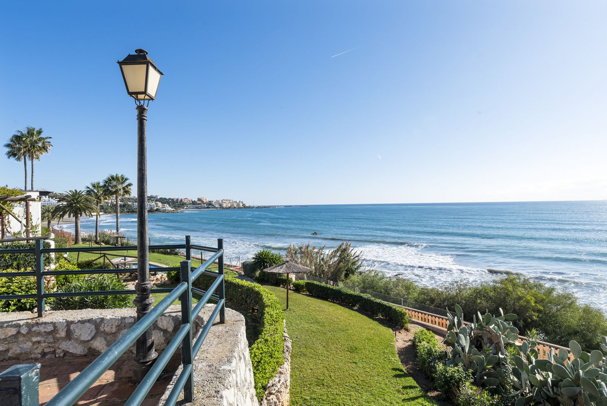 Town House for sale in Estepona, Málaga, Spain