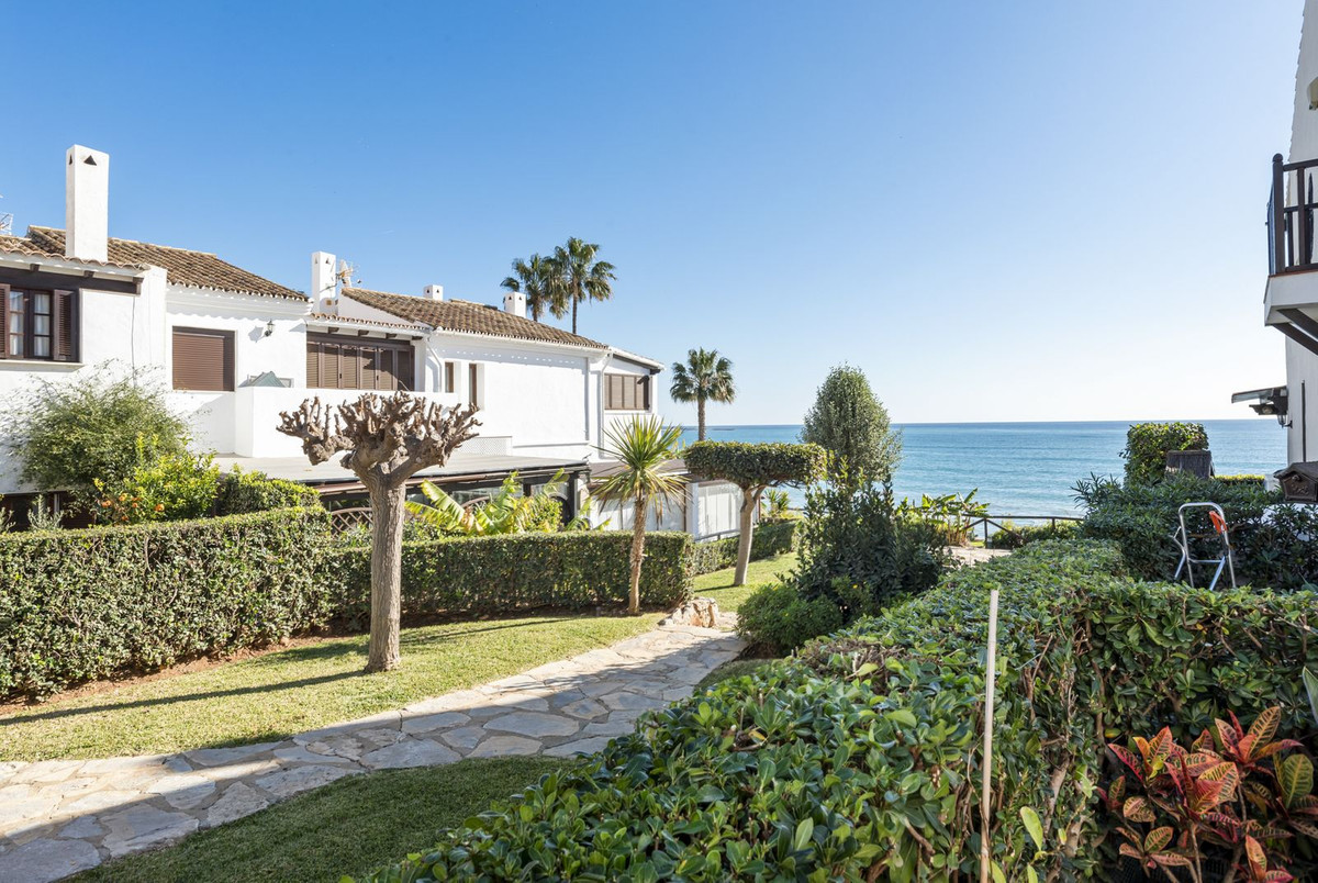 Town House for sale in Estepona, Málaga, Spain