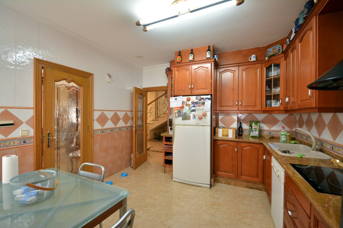 Villa for sale in Guardamar Del Segura, Alicante, Spain