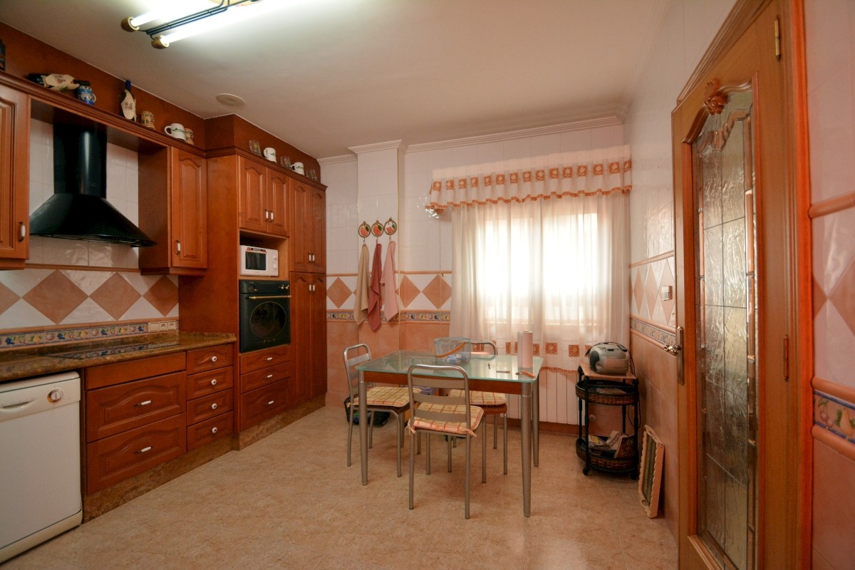 Villa for sale in Guardamar Del Segura, Alicante, Spain