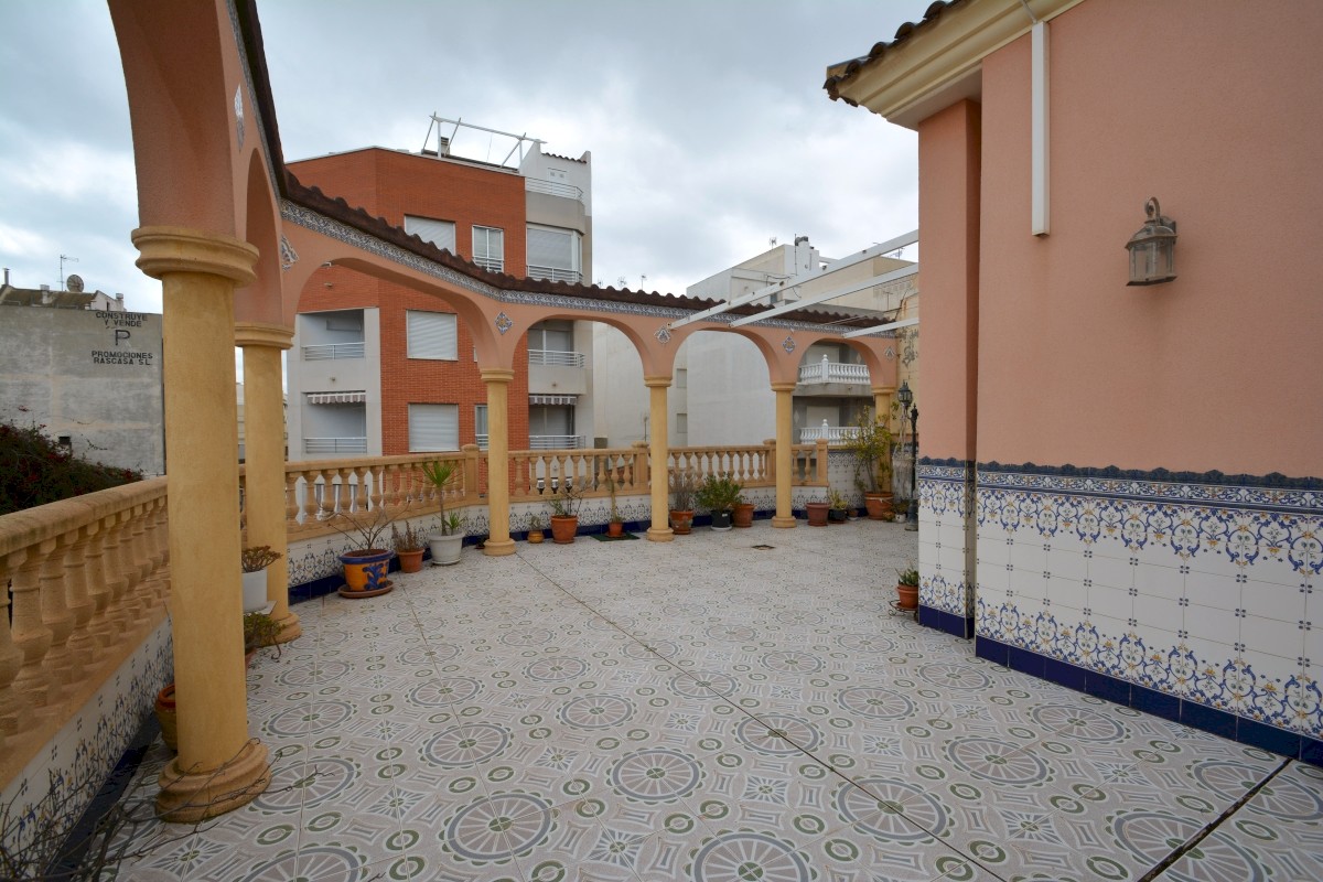 Villa for sale in Guardamar Del Segura, Alicante, Spain