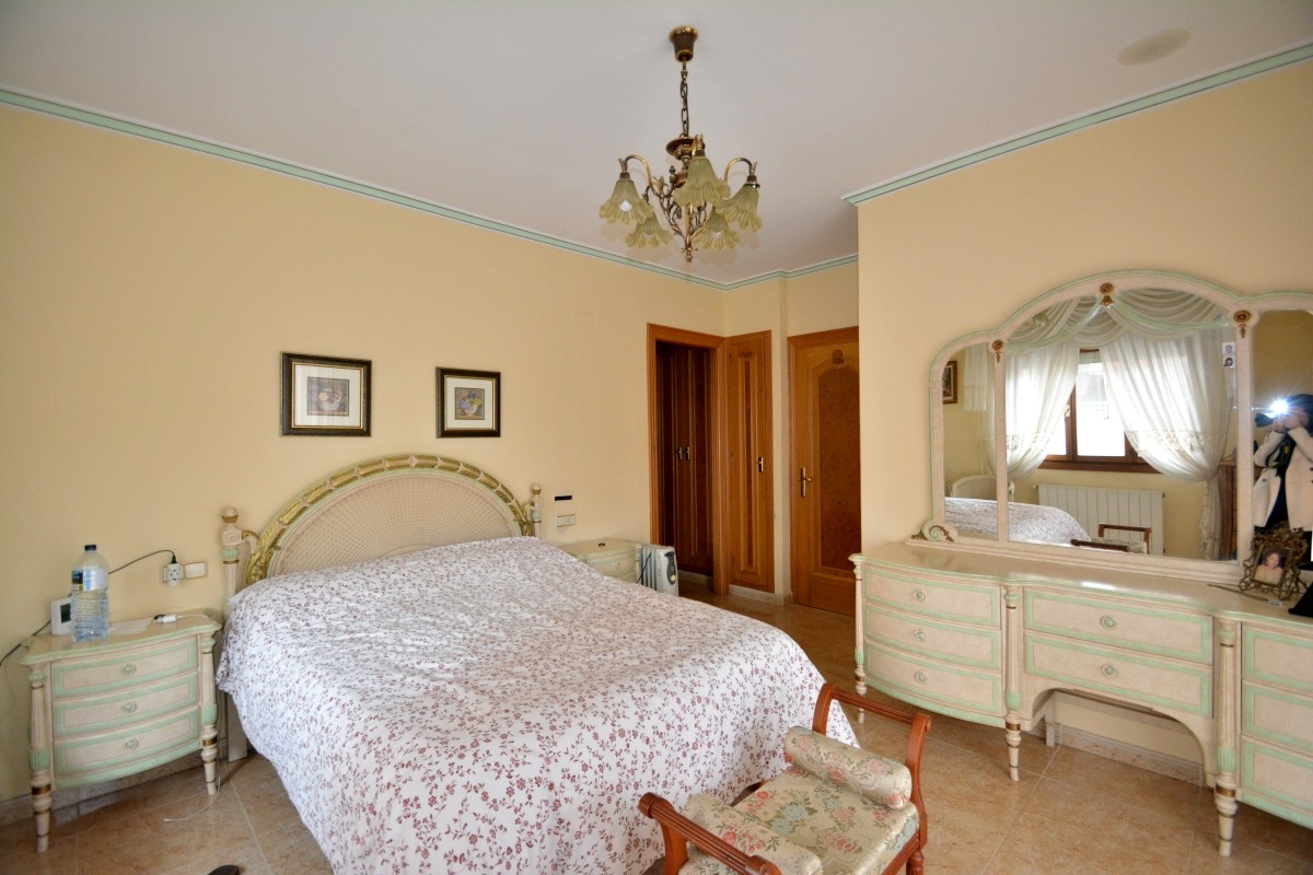 Villa for sale in Guardamar Del Segura, Alicante, Spain