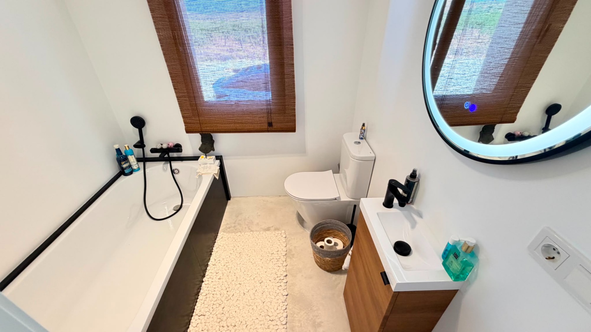Villa for sale in Pinoso, Alicante, Spain