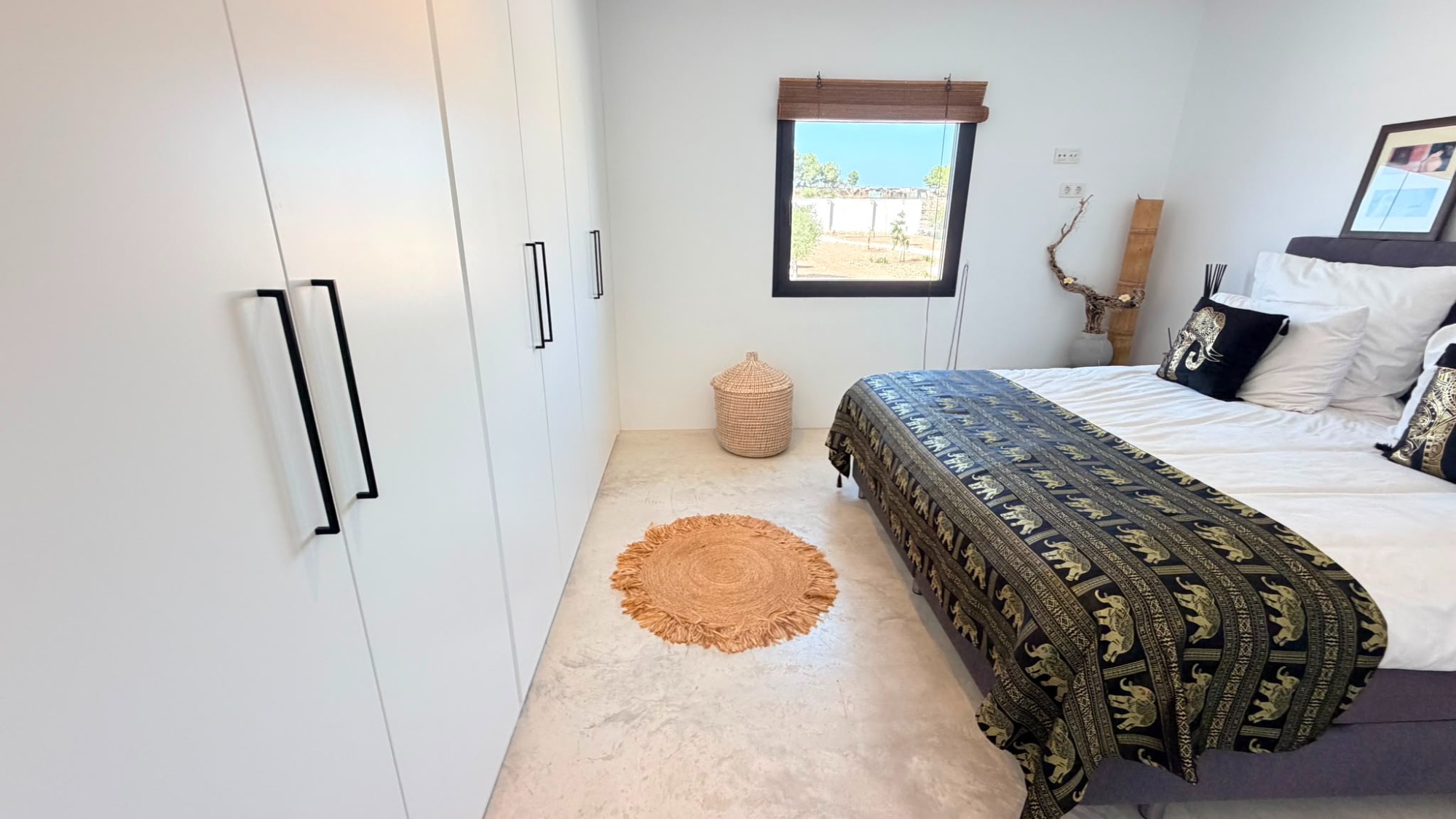 Villa for sale in Pinoso, Alicante, Spain