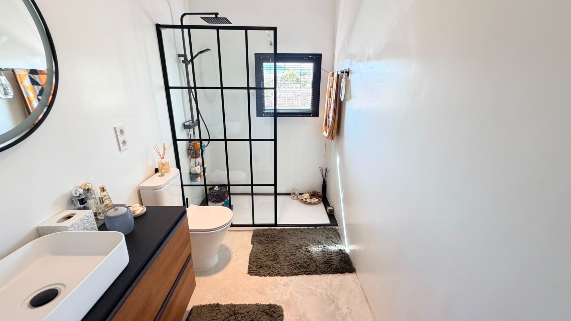 Villa for sale in Pinoso, Alicante, Spain