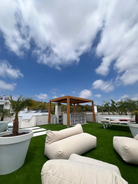 Villa en venta en San Miguel De Salinas