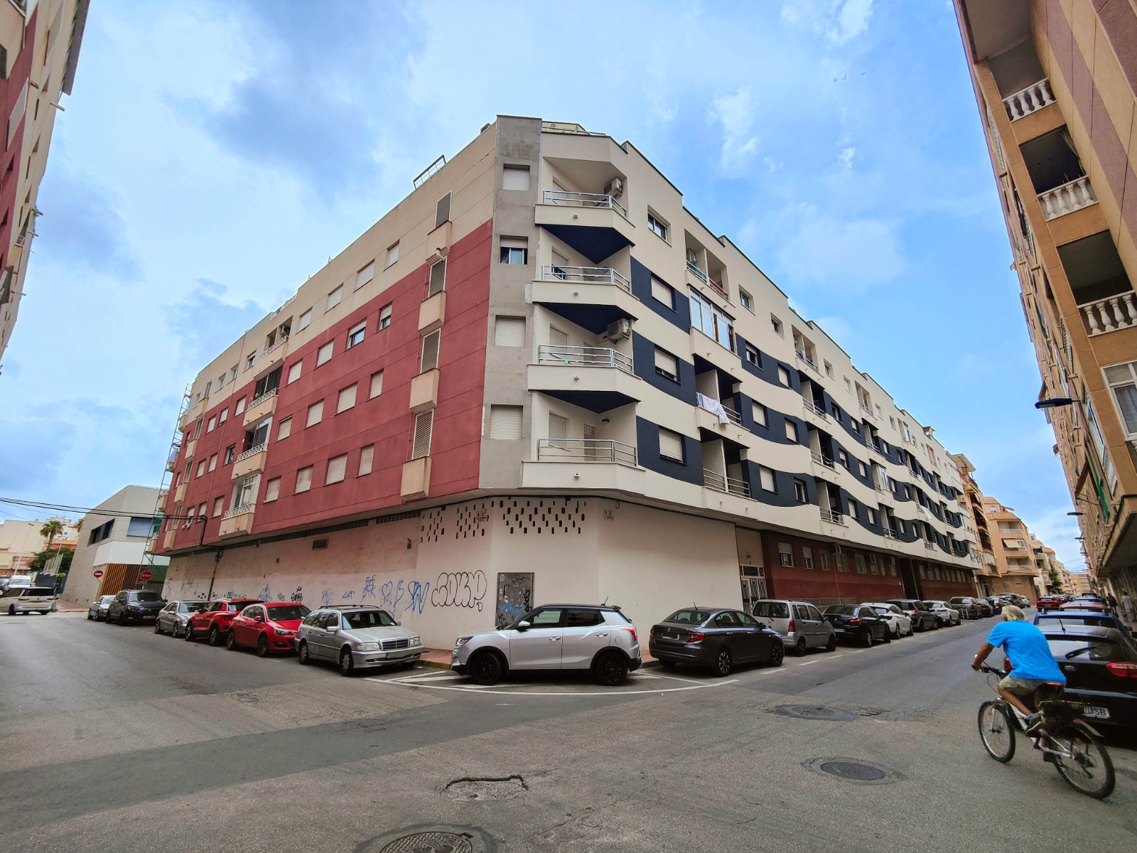 Commercial unit for sale in Torrevieja, Alicante, Spain