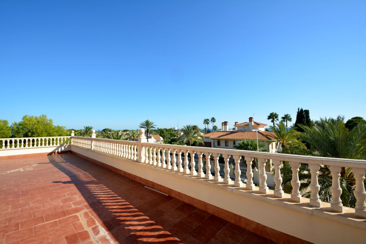 Villa for sale in Orihuela Costa, Alicante, Spain