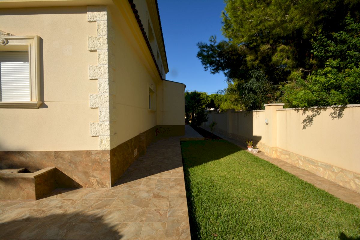 Villa for sale in Orihuela Costa, Alicante, Spain
