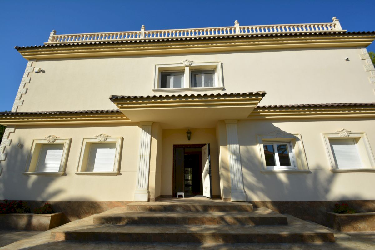 Villa for sale in Orihuela Costa, Alicante, Spain