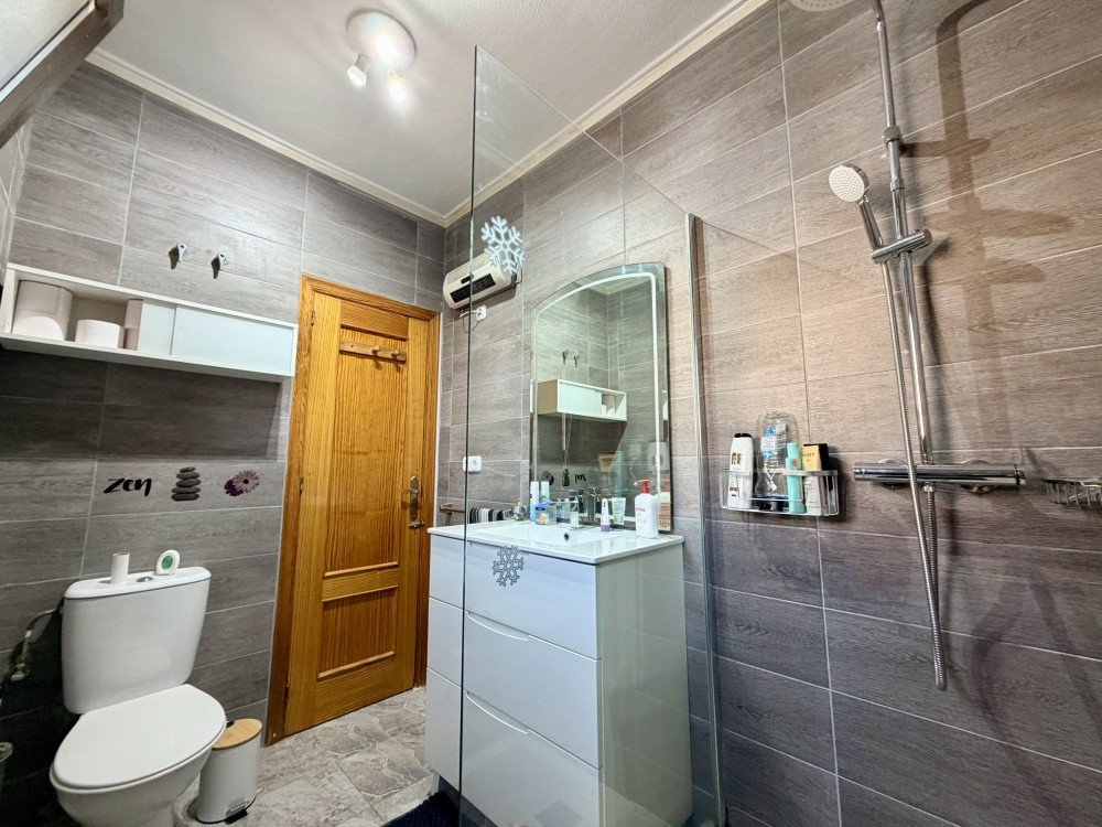 Villa for sale in Benijofar, Alicante, Spain