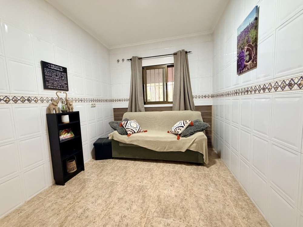 Villa for sale in Benijofar, Alicante, Spain