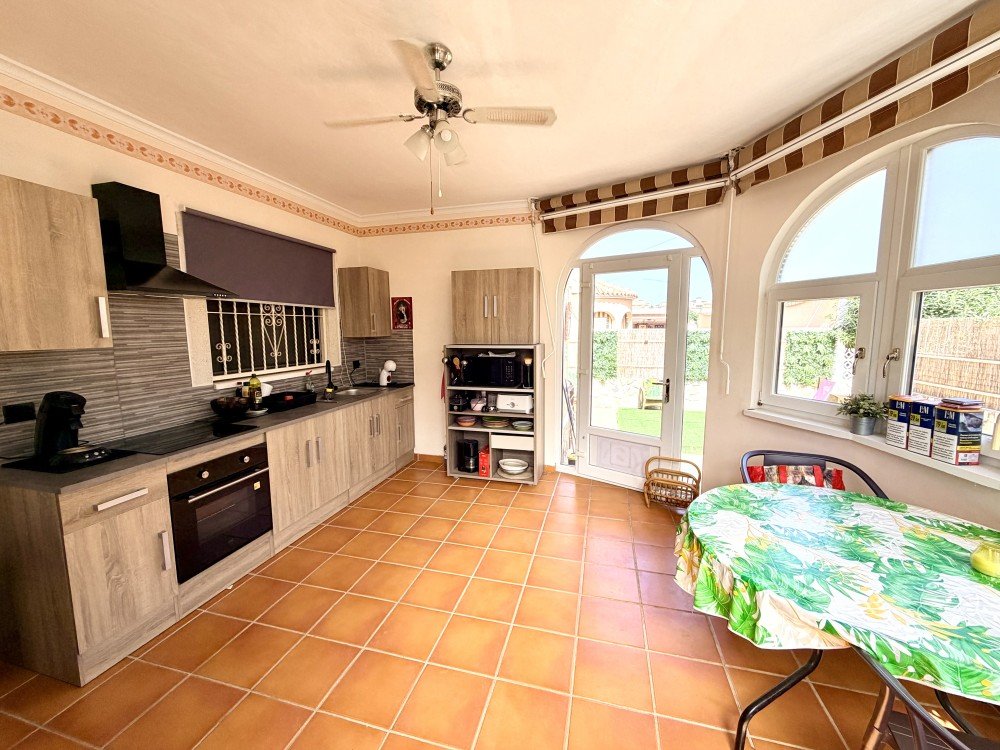 Villa for sale in Benijofar, Alicante, Spain