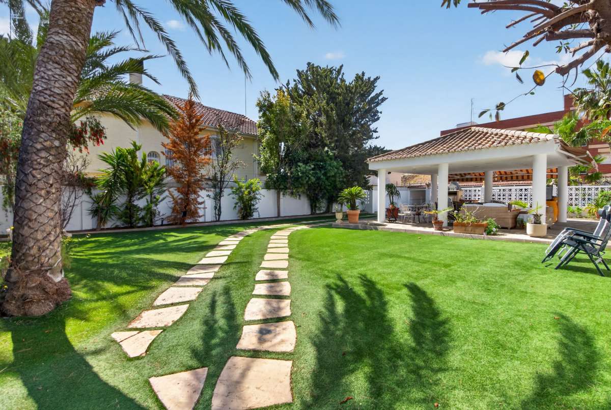 Villa for sale in Lo Pagan, Murcia, Spain