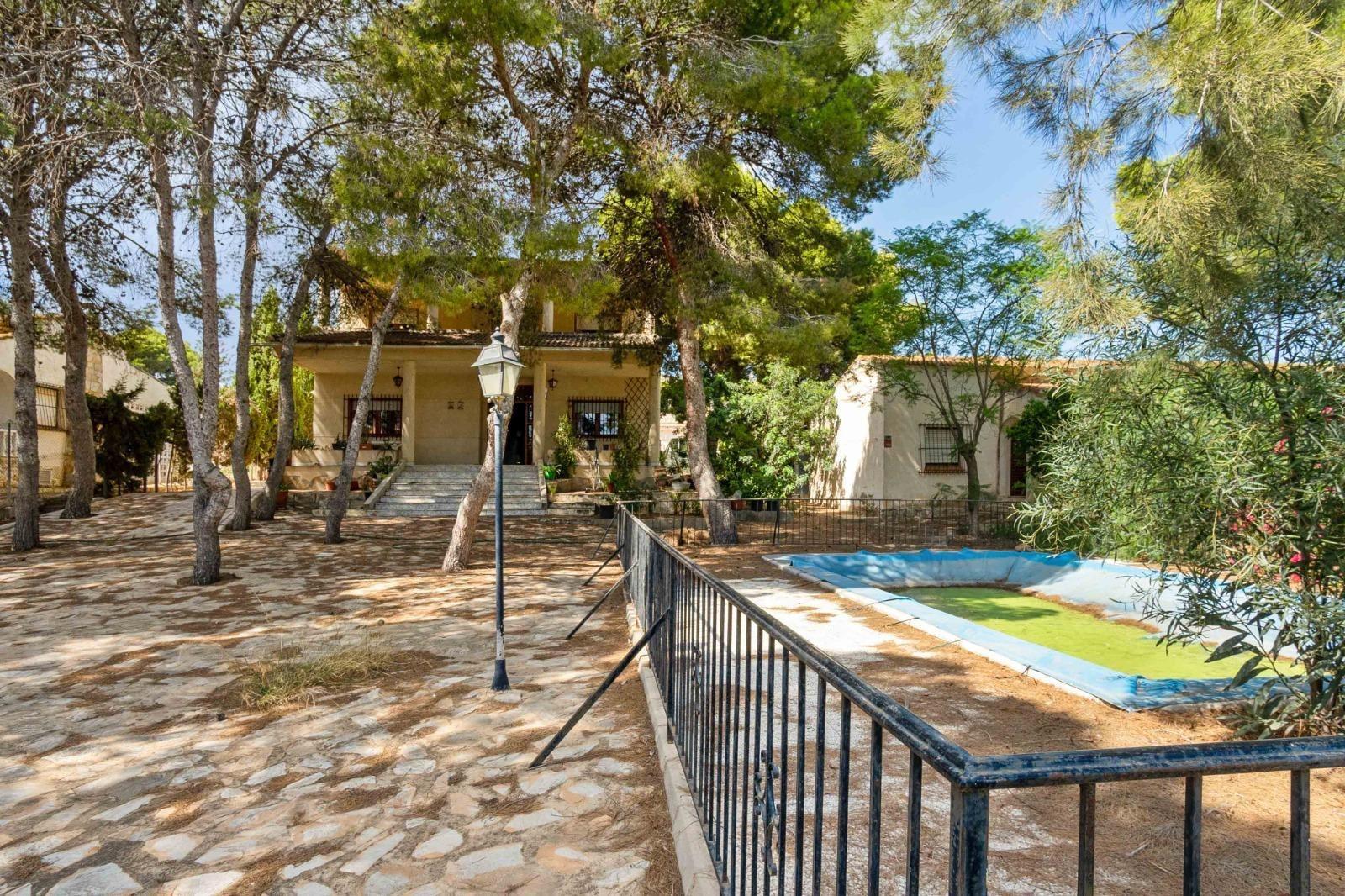 Villa for sale in Torrevieja, Alicante, Spain