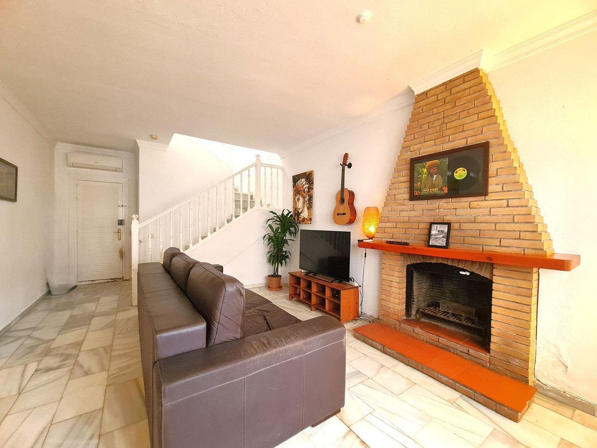 Town House for sale in La Duquesa, Málaga, Spain