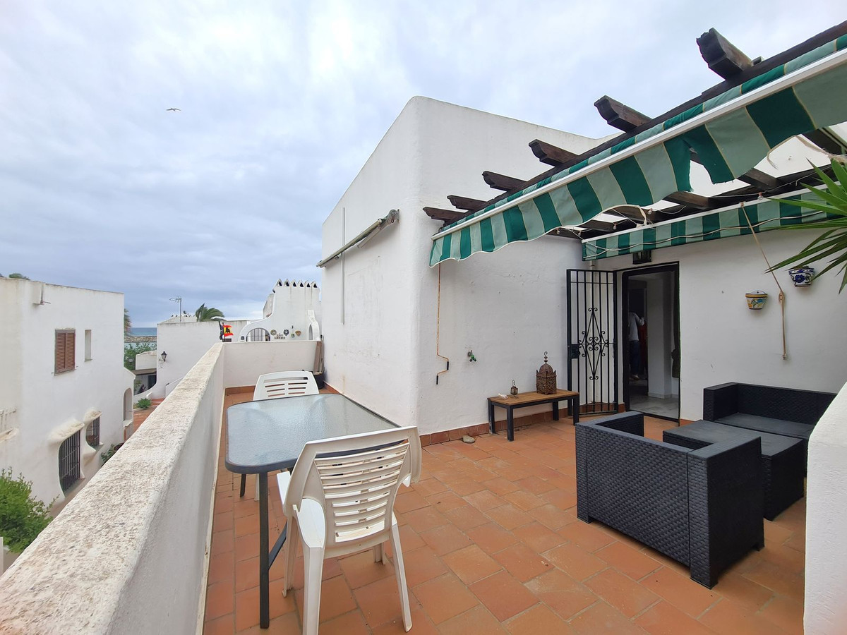 Town House for sale in La Duquesa, Málaga, Spain