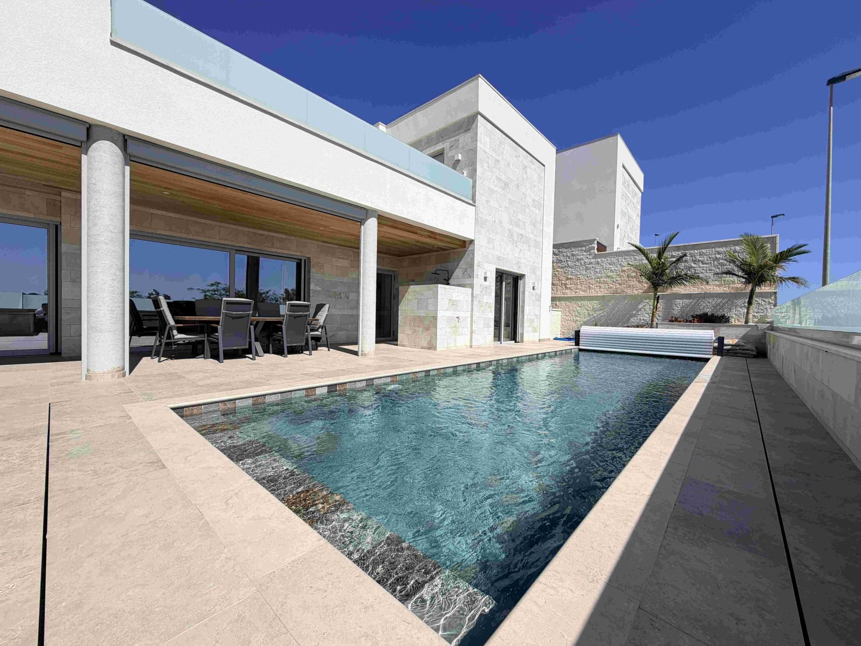 Villa for sale in Benijofar, Alicante, Spain
