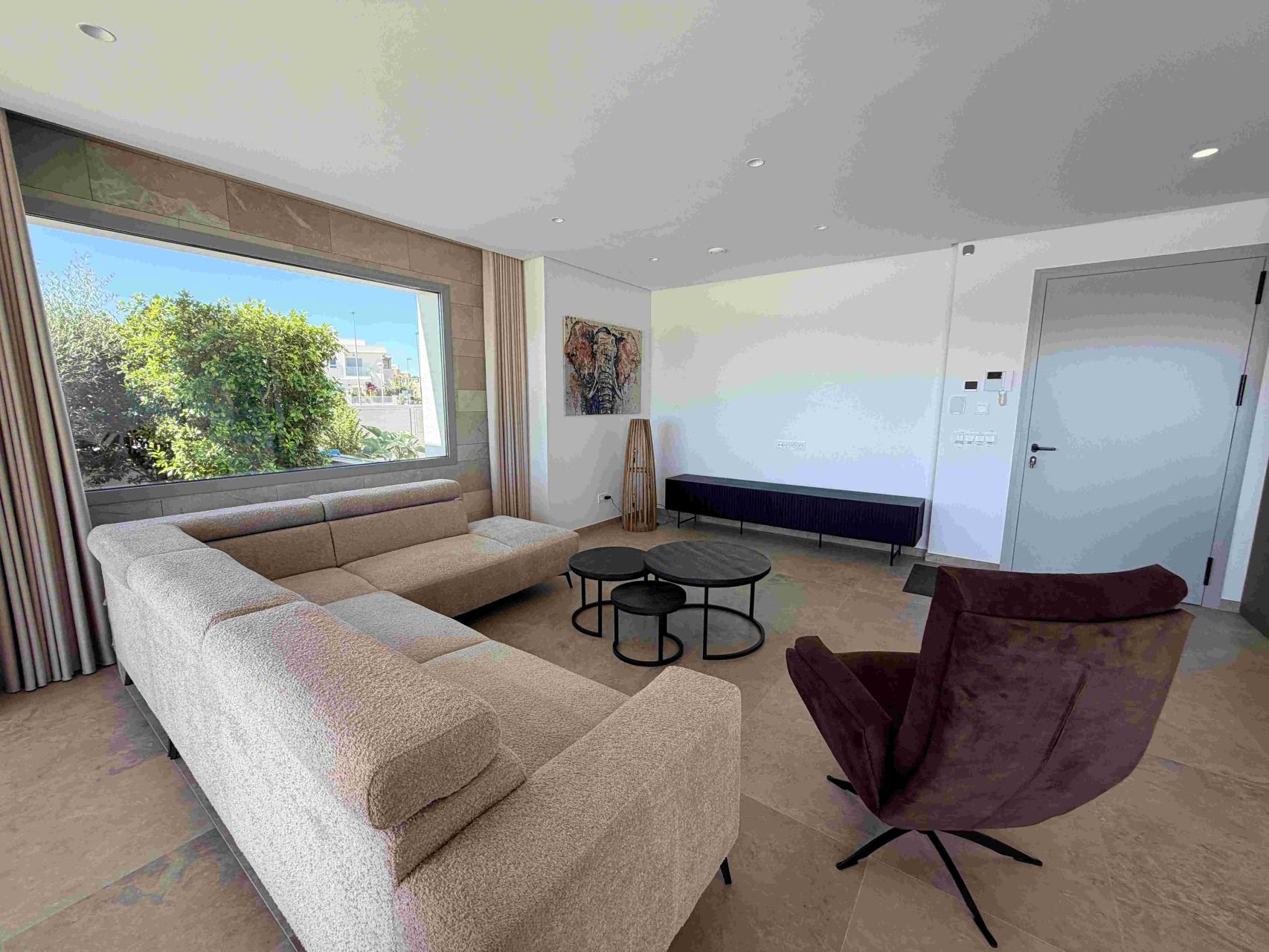 Villa for sale in Benijofar, Alicante, Spain