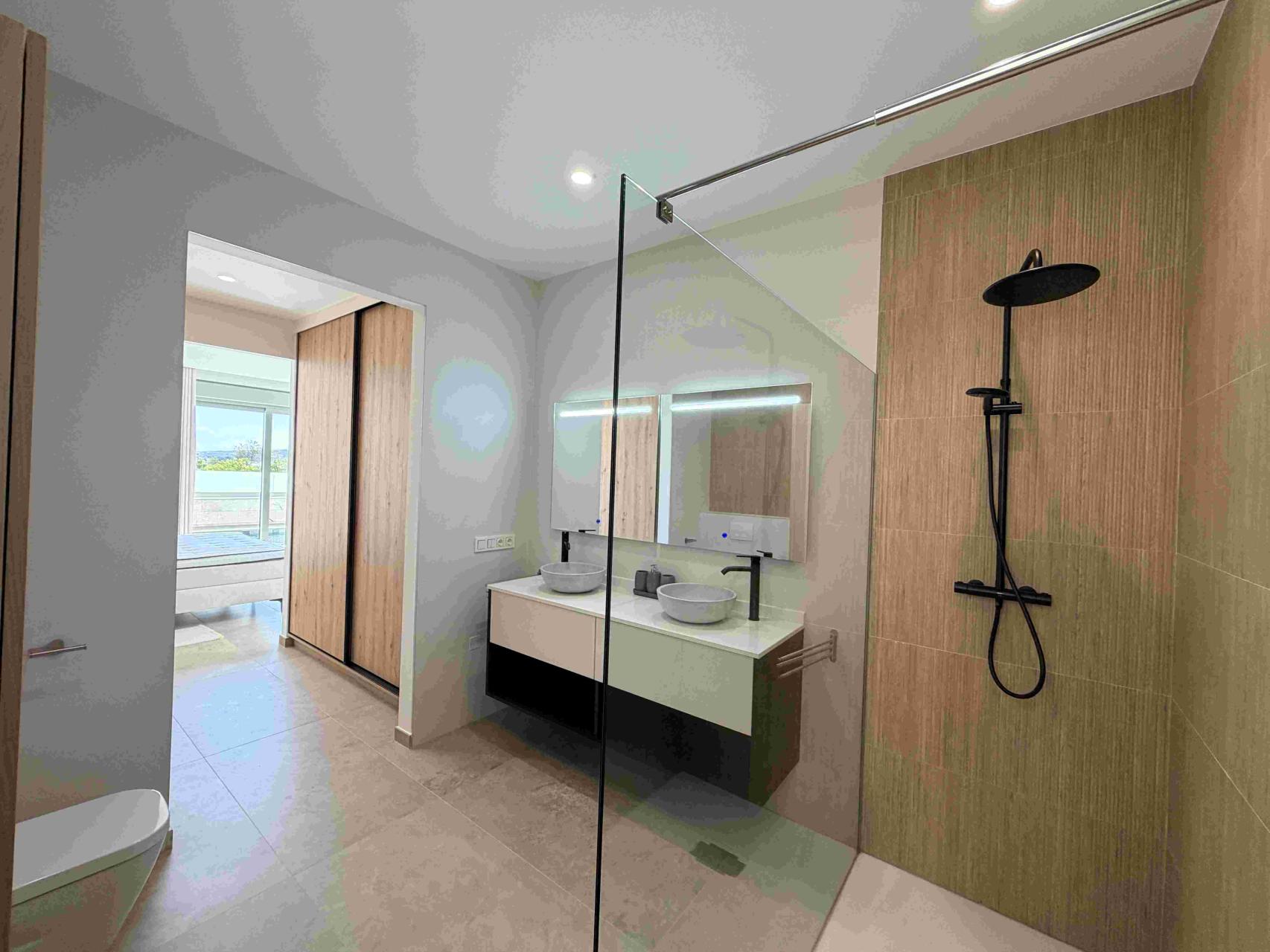 Villa for sale in Benijofar, Alicante, Spain