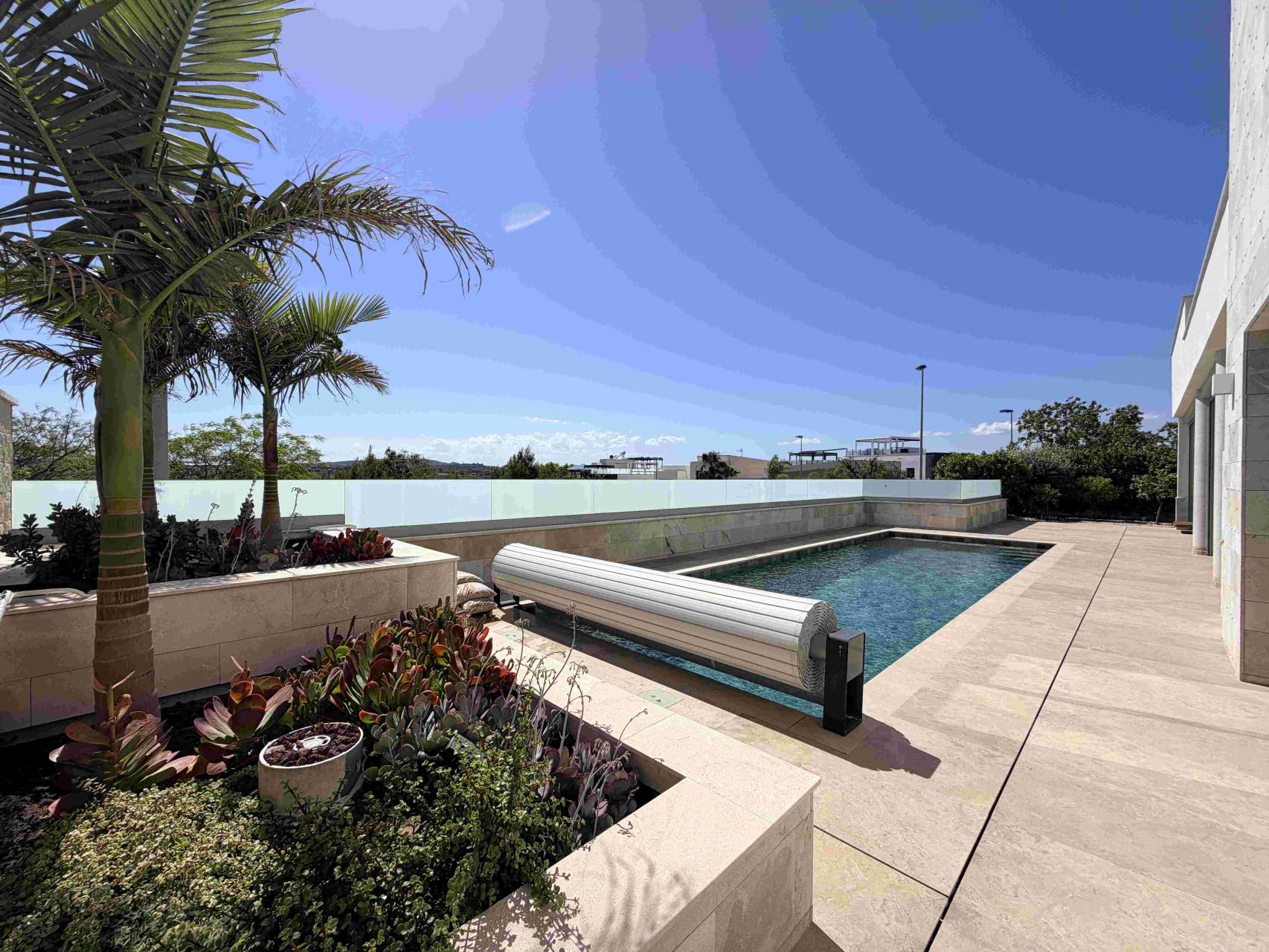Villa for sale in Benijofar, Alicante, Spain