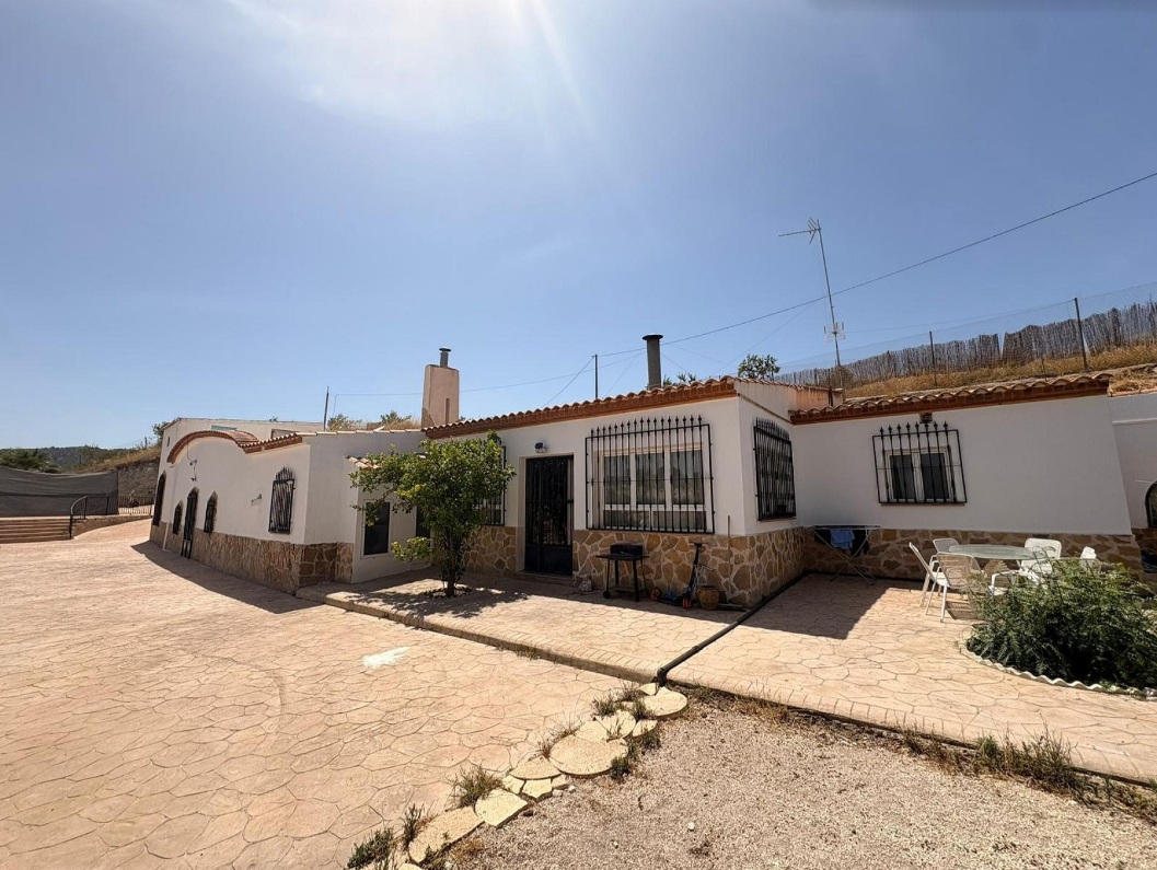 Villa for sale in La Zarza, Murcia, Spain