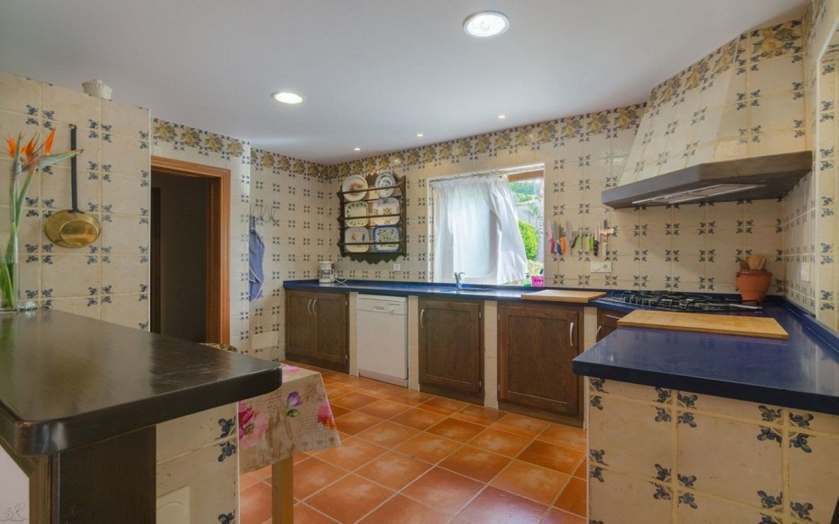 Finca for sale in Estepona, Málaga, Spain
