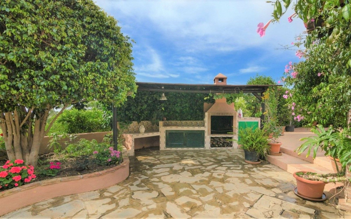 Finca for sale in Estepona, Málaga, Spain