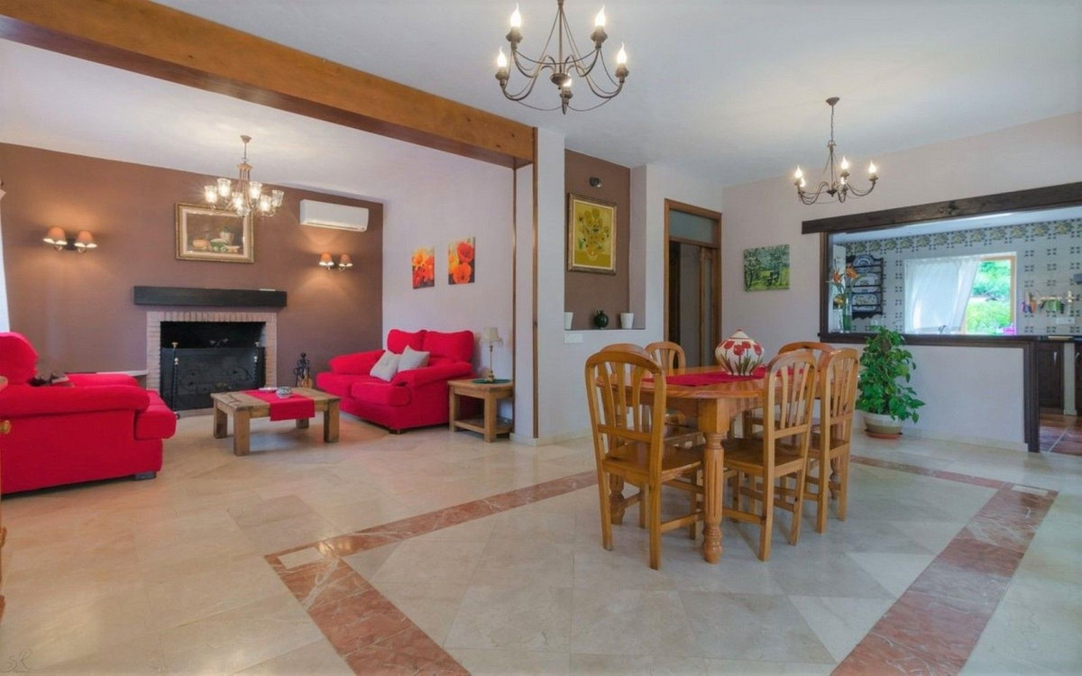 Finca for sale in Estepona, Málaga, Spain