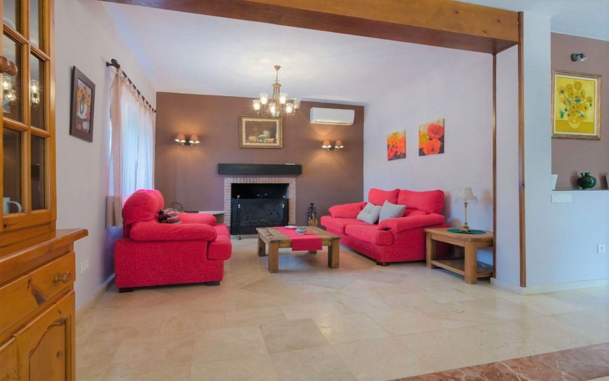 Finca for sale in Estepona, Málaga, Spain