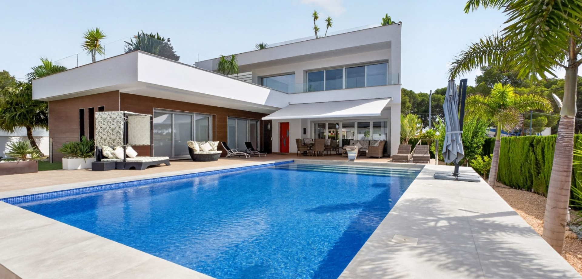 Villa for sale in Pinar De Campoverde, Alicante, Spain