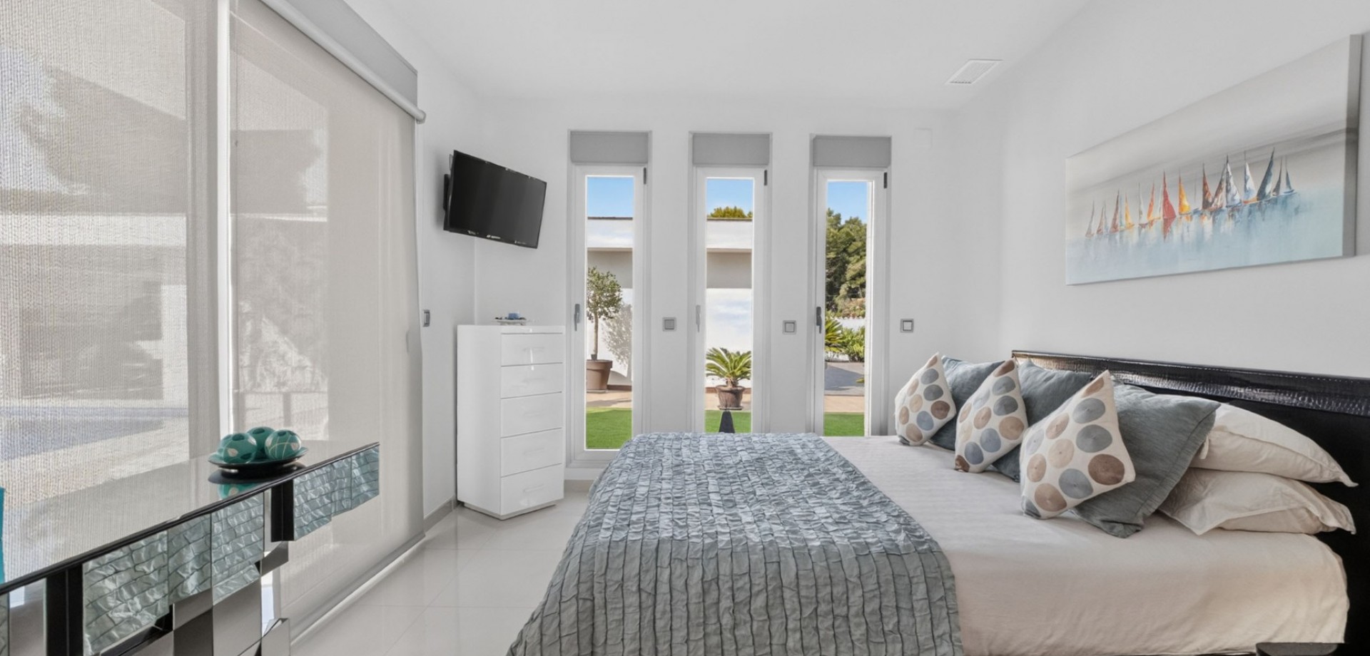 Villa for sale in Pinar De Campoverde, Alicante, Spain
