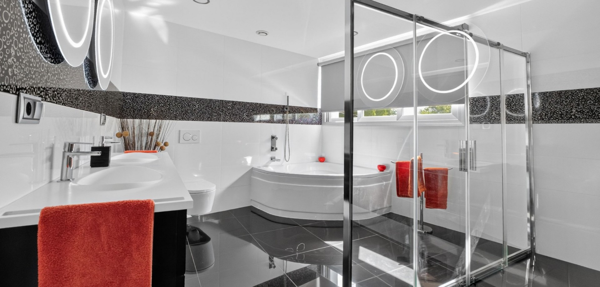 Villa for sale in Pinar De Campoverde, Alicante, Spain
