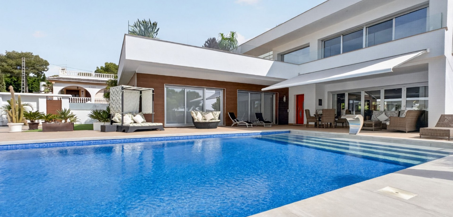 Villa for sale in Pinar De Campoverde, Alicante, Spain