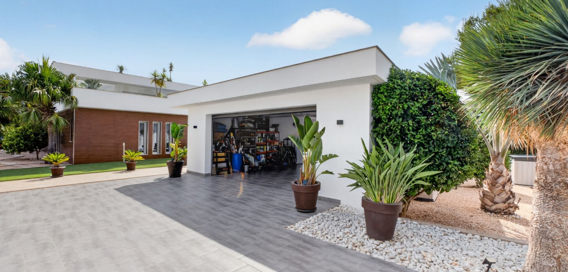 Villa for sale in Pinar De Campoverde, Alicante, Spain