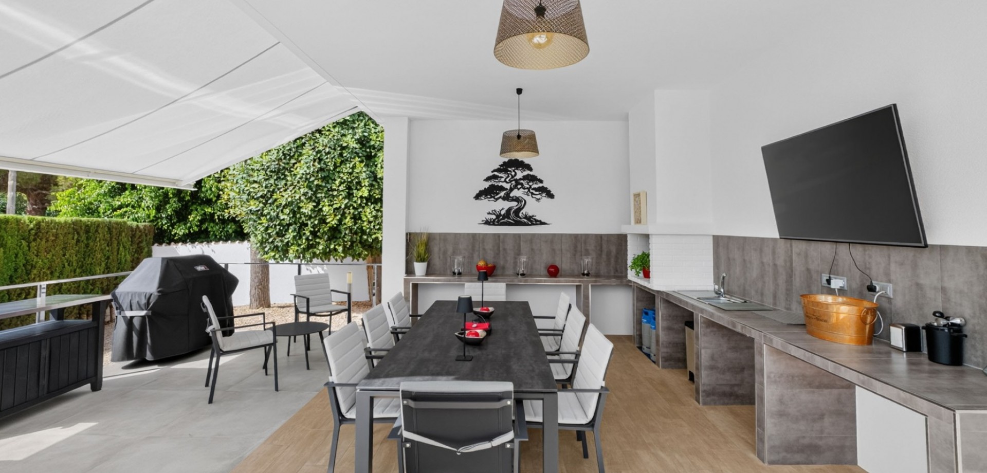 Villa for sale in Pinar De Campoverde, Alicante, Spain
