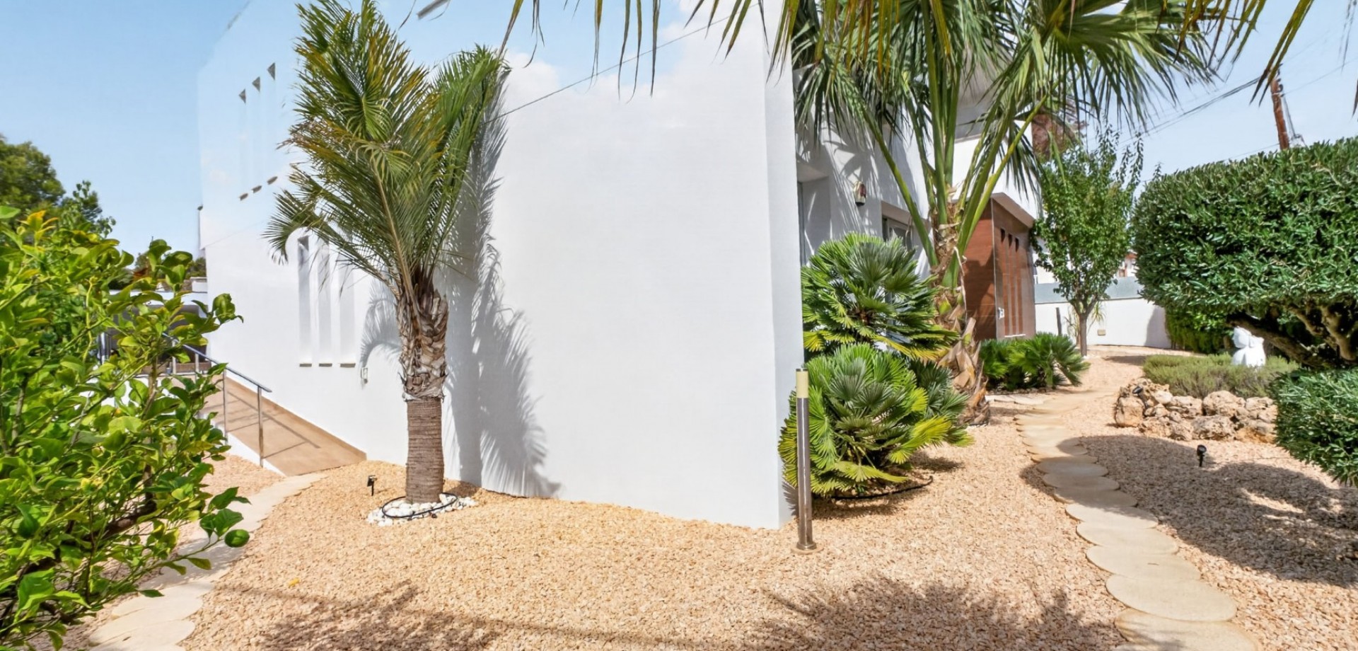 Villa for sale in Pinar De Campoverde, Alicante, Spain