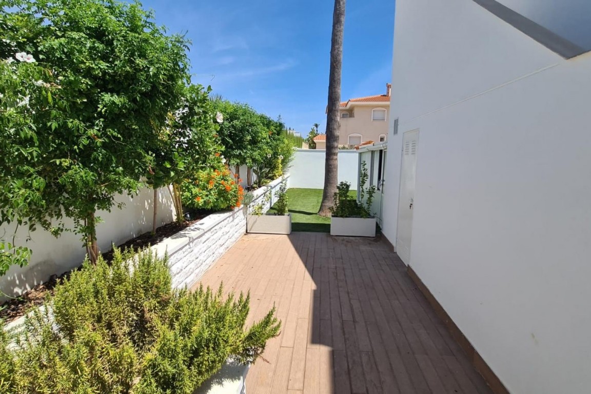 Villa for sale in Ciudad Quesada, Alicante, Spain
