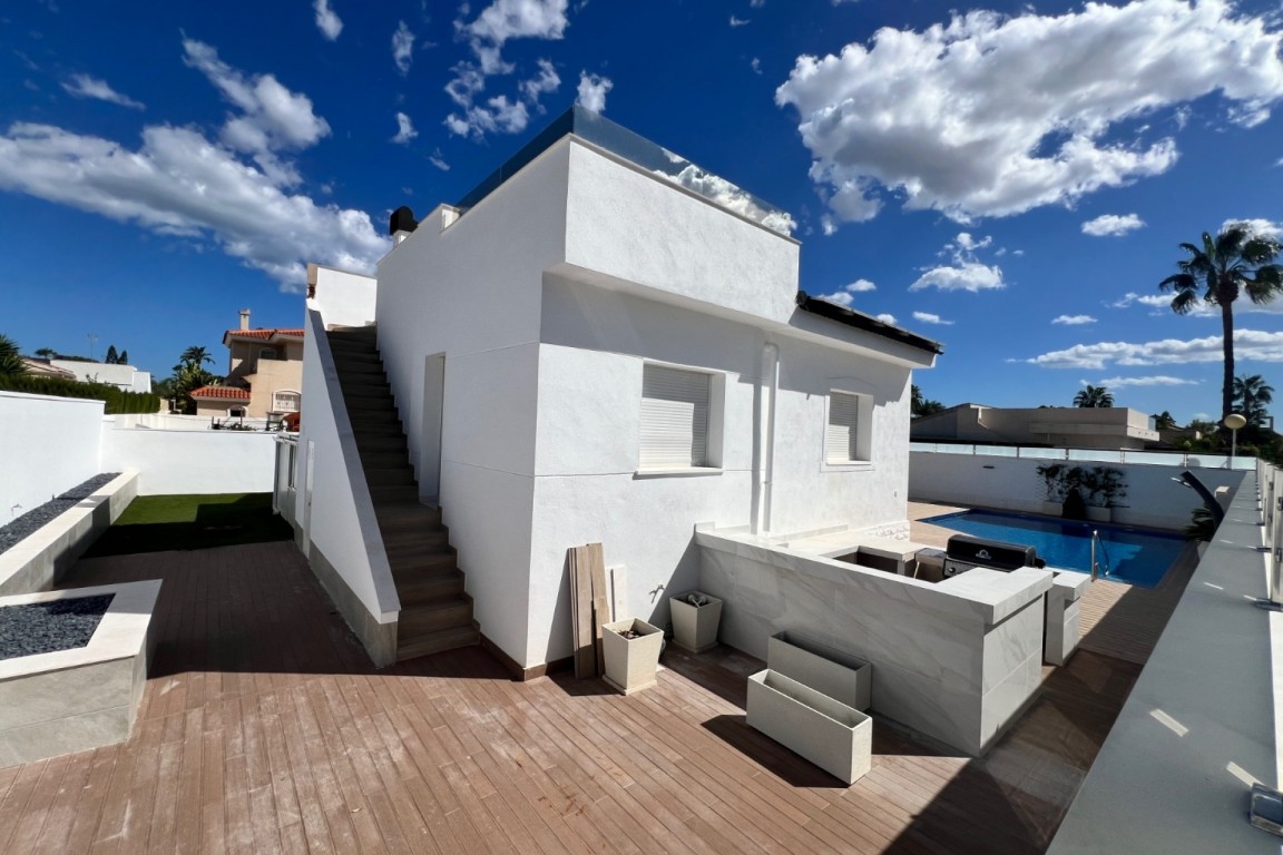 Villa for sale in Ciudad Quesada, Alicante, Spain