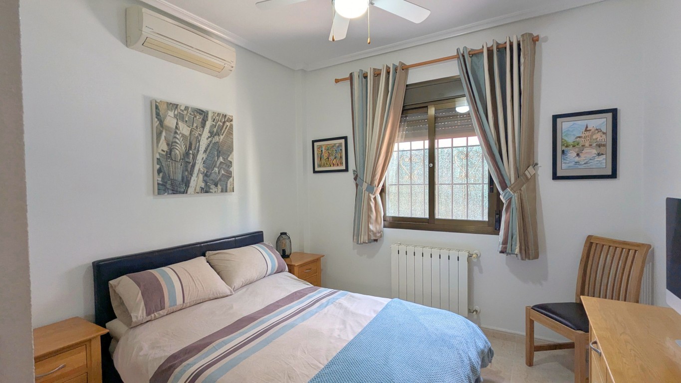 Villa for sale in Bigastro, Alicante, Spain