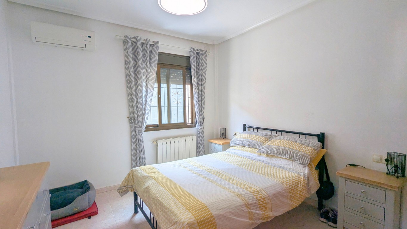 Villa for sale in Bigastro, Alicante, Spain