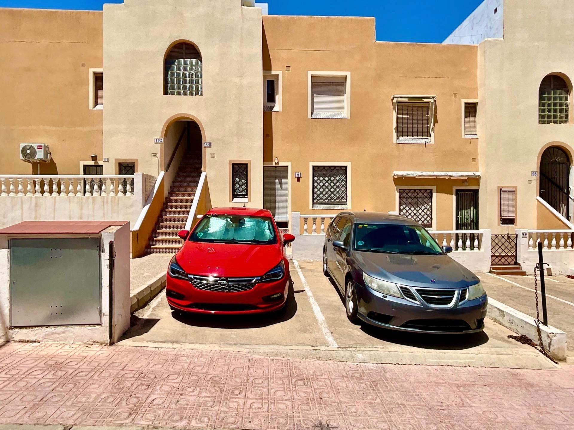 Bungalow for sale in Torrevieja, Alicante, Spain
