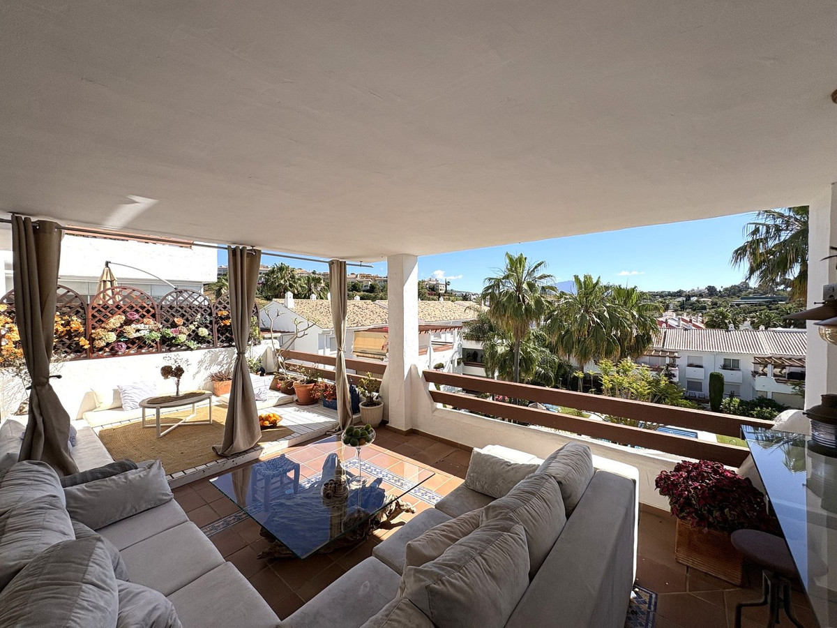 Apartment for sale in Selwo, Málaga, Spain