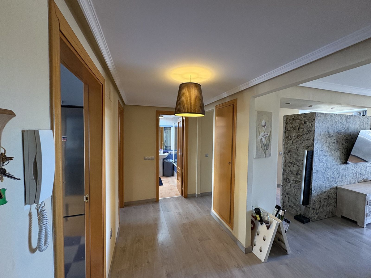 Apartment for sale in Selwo, Málaga, Spain