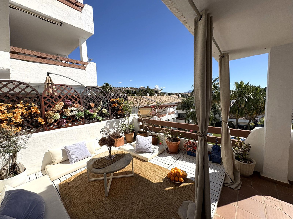 Apartment for sale in Selwo, Málaga, Spain