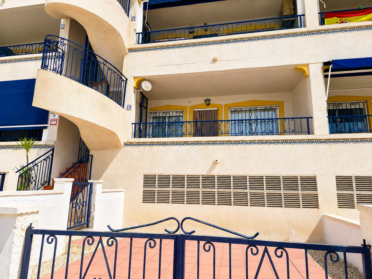 Apartment for sale in Villamartin, Alicante, Spain