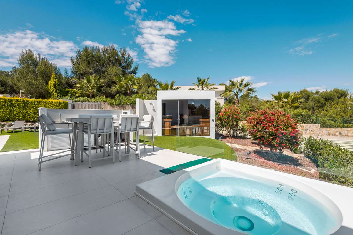 Villa for sale in Las Colinas Golf, Alicante, Spain